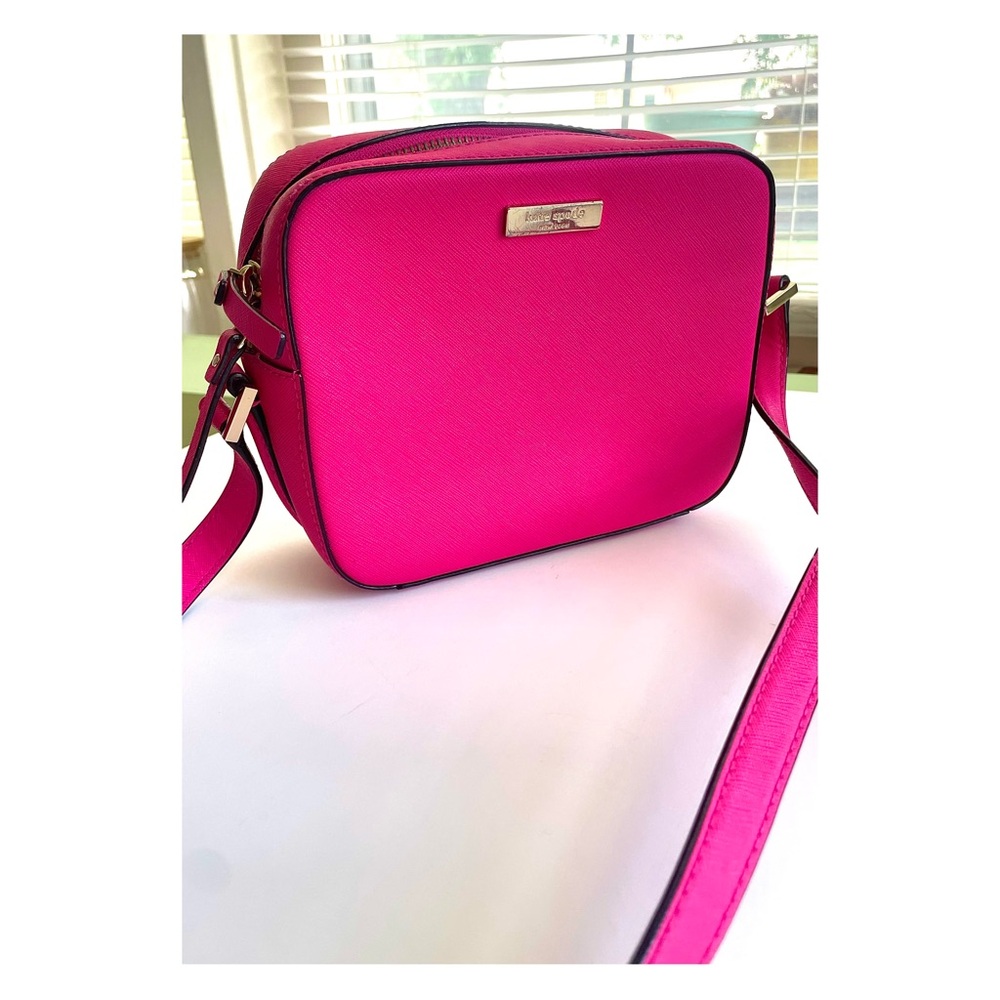 Kate Spade Newbury Lane Cammie Bubblegum Barbie Pink Square Crossbody Purse